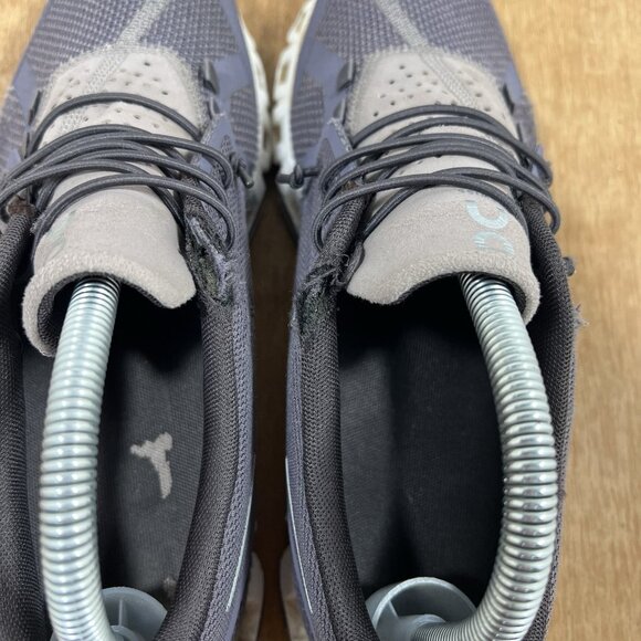 On Cloud Women Size 9 Swiss Engineering Running Shoes - Picture 7 of 11